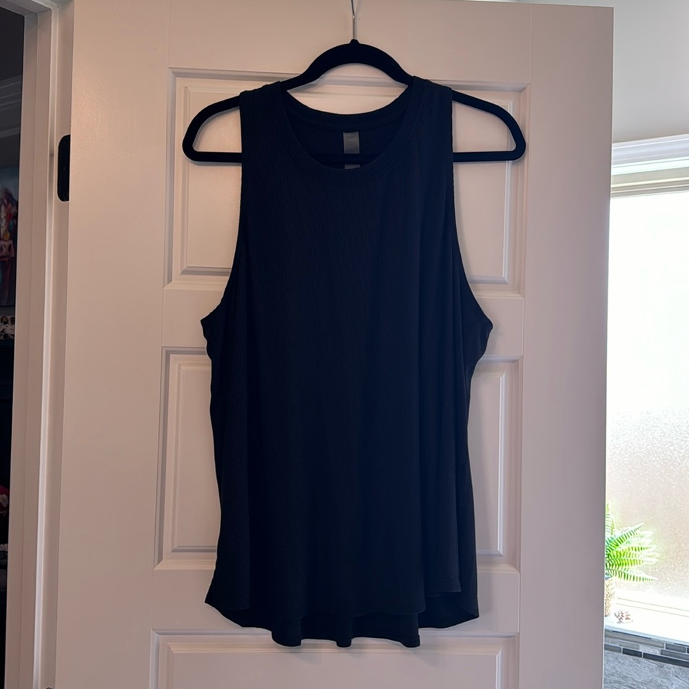 Black tank top size 2x